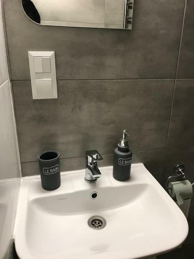 New Appartment-Studio Іn The Center Of Lviv Ngoại thất bức ảnh